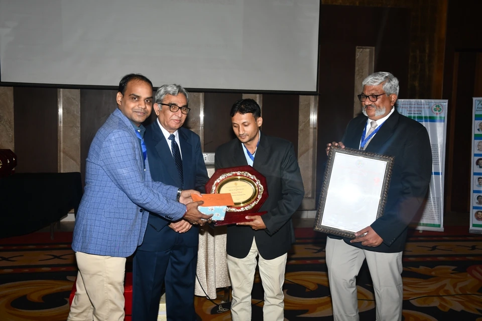 Award presentation from the ISEES archive, photograph 1